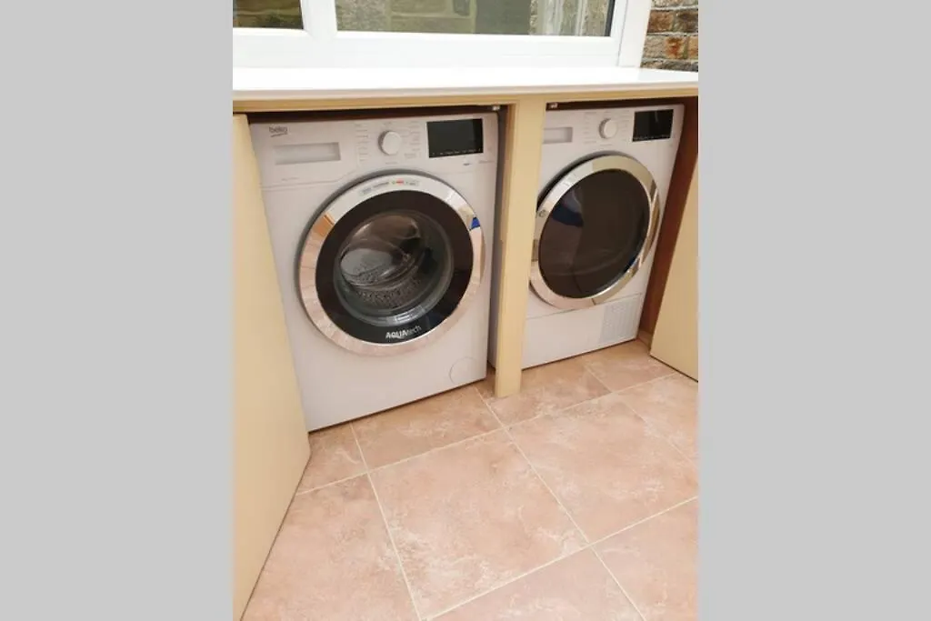 Westfield House - Characterful 7 Bedroom Townhouse 스킵턴 0*,